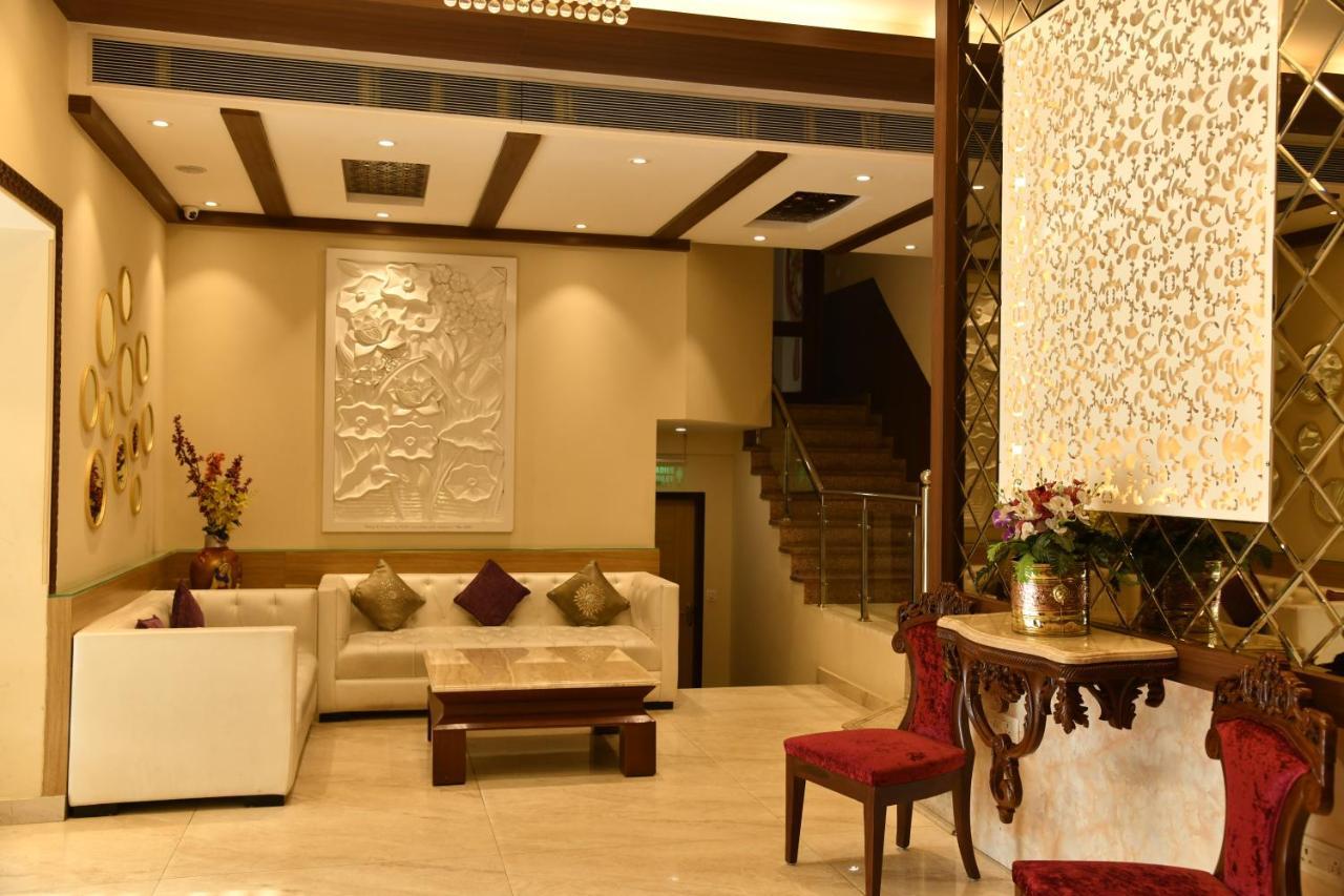 Hotel Landmark Gwalior Ngoại thất bức ảnh