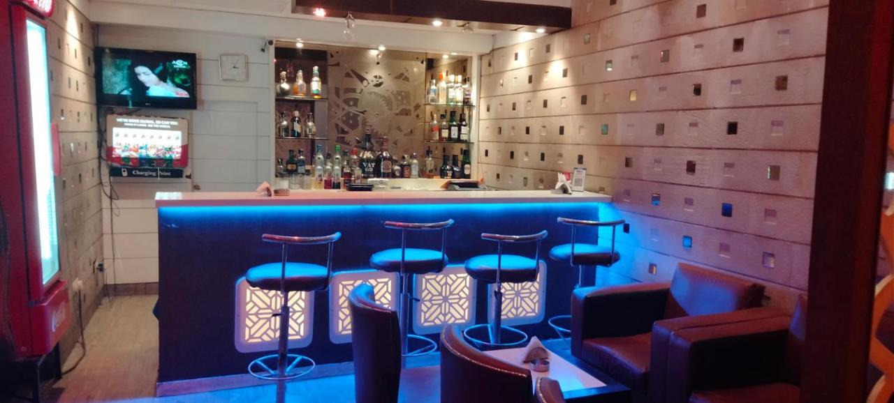 Hotel Landmark Gwalior Ngoại thất bức ảnh