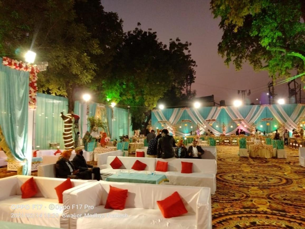 Hotel Landmark Gwalior Ngoại thất bức ảnh