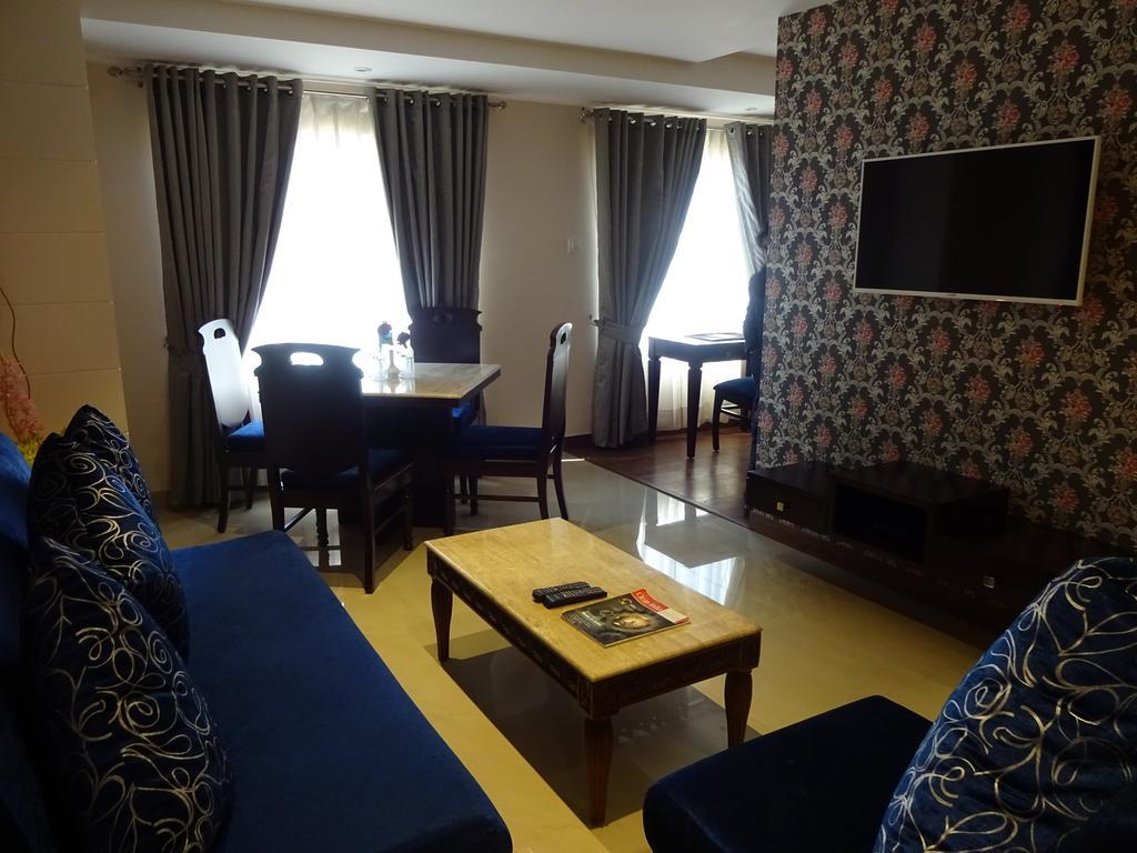 Hotel Landmark Gwalior Ngoại thất bức ảnh