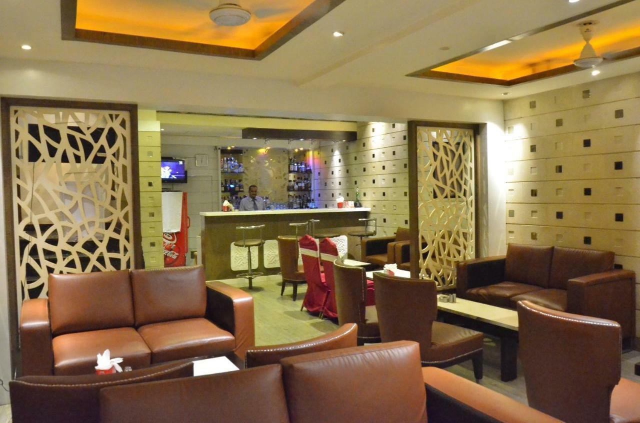 Hotel Landmark Gwalior Ngoại thất bức ảnh